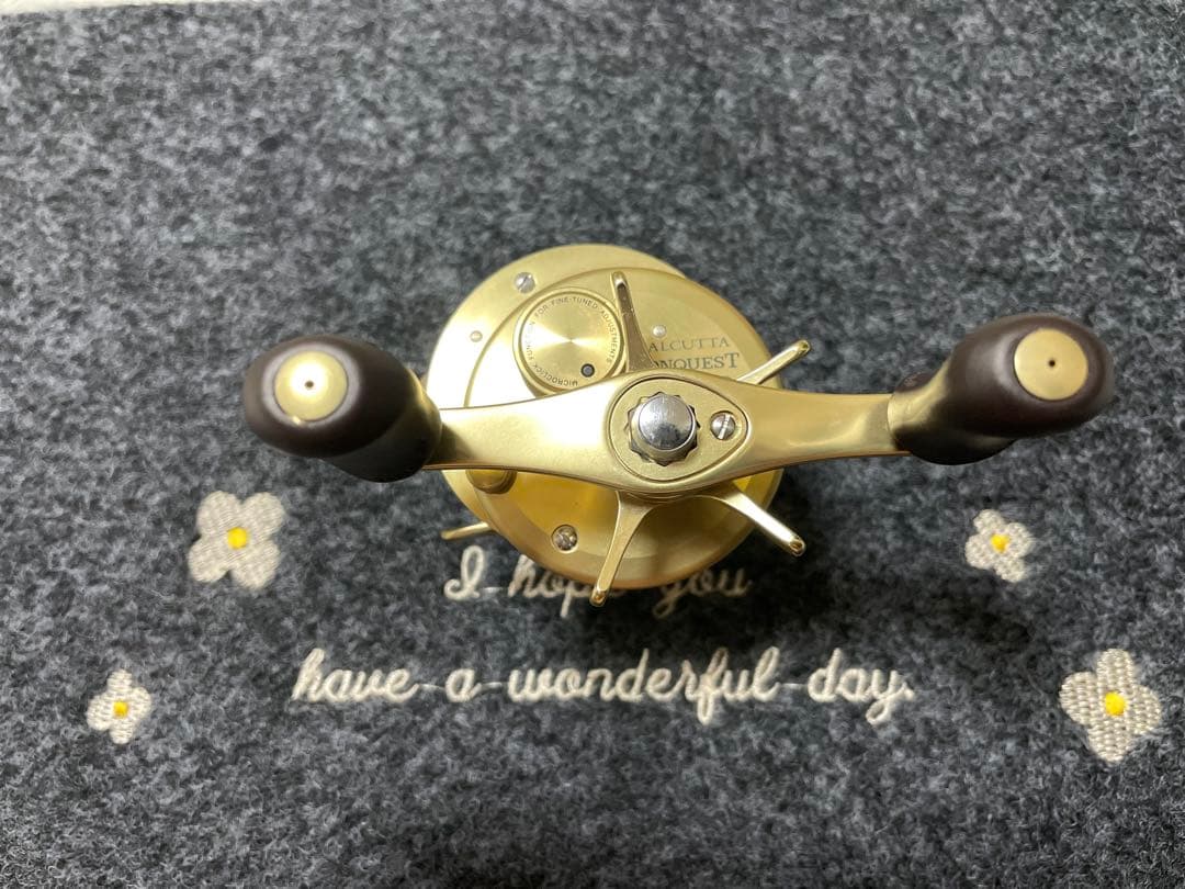 こ*ろ様 ⭐ SHIMANO(シマノ)カルカッタコンクエスト200