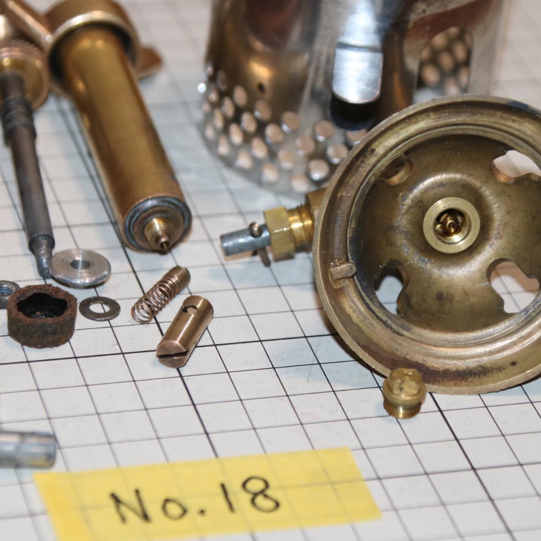 値下げ　超美品　ホエーブス No.625　赤缶　大ブス　No.18