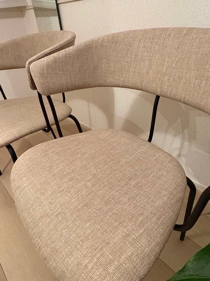 yumyum.yummy☺︎ 　KANADEMONO チェア二脚セット✨