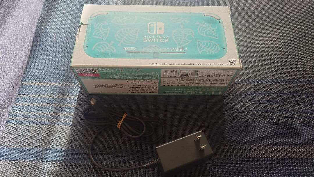 Switch Lite 本体 あつまれ どうぶつの森　ソフトなし