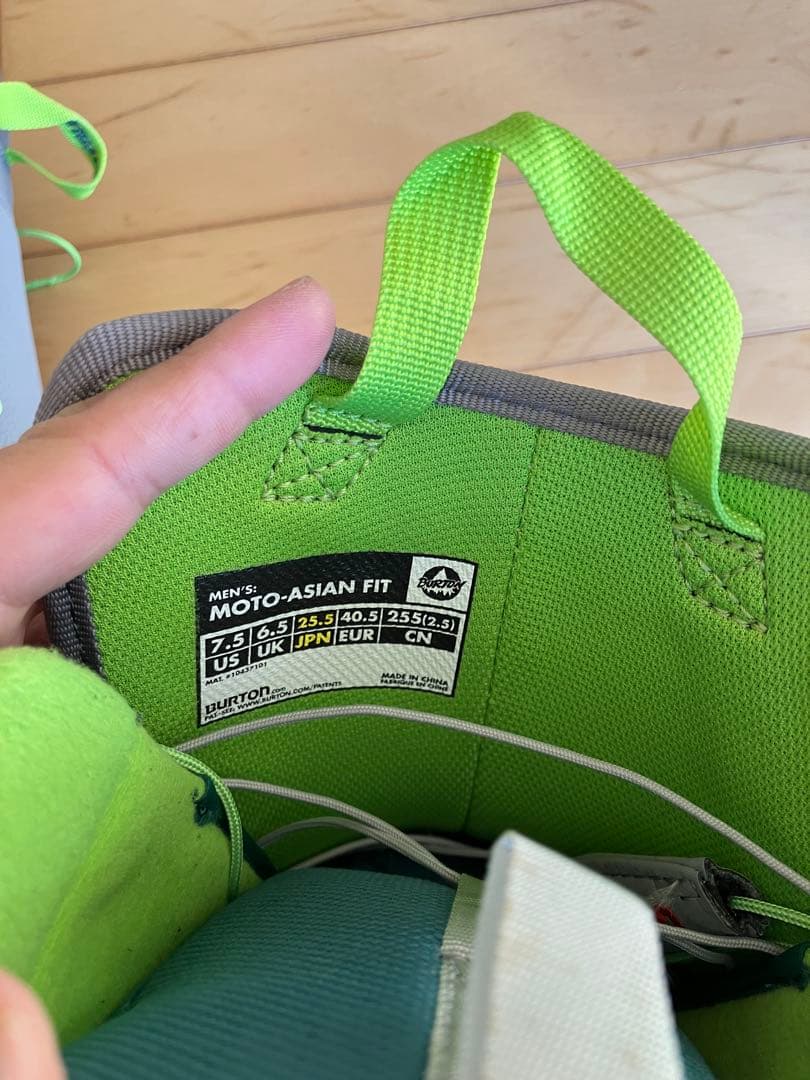 MOTO スノーボードブーツ グレー/グリーン