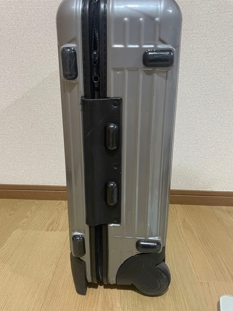 RIMOWA リモワ サルサスーツケース　2輪　35ℓ 【訳あり激安出品】
