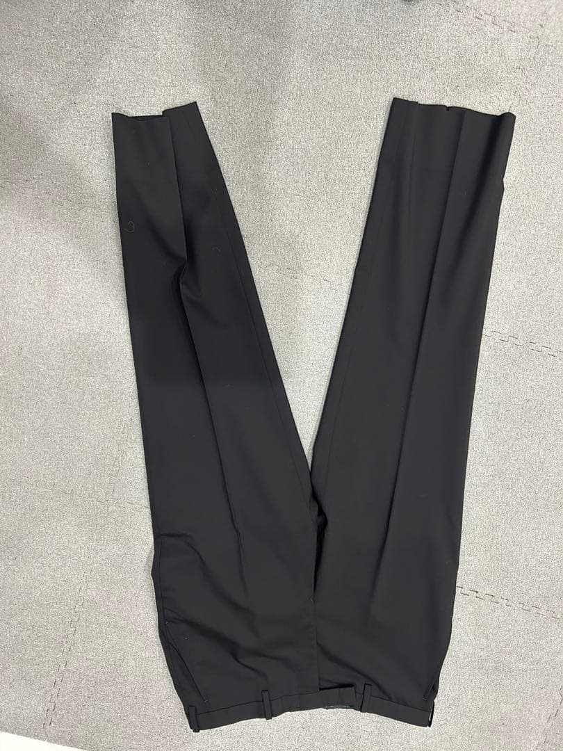 Burberry black label 黒スーツ