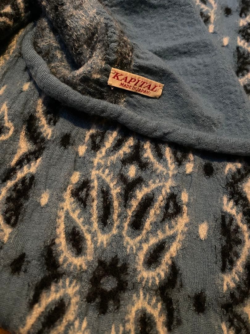 KAPITALウール 縮絨 バンダナ柄マフラー 大判ストール 水色