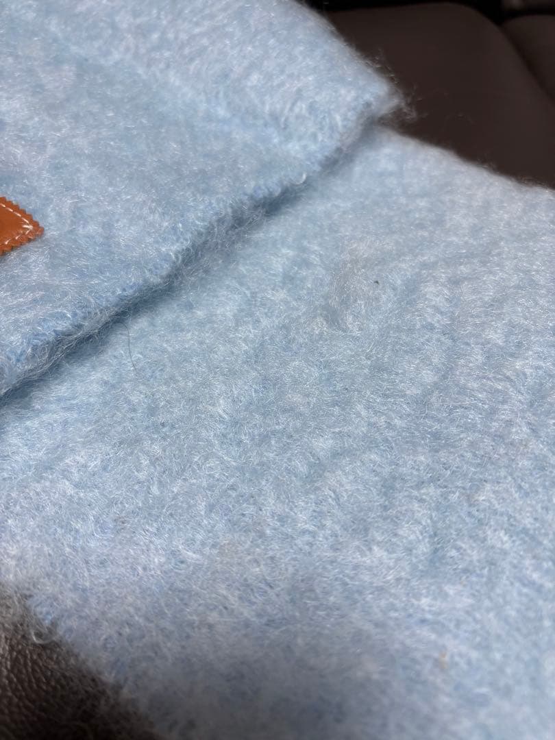 【値下げ】LOEWE 水色 フリンジ付きマフラー