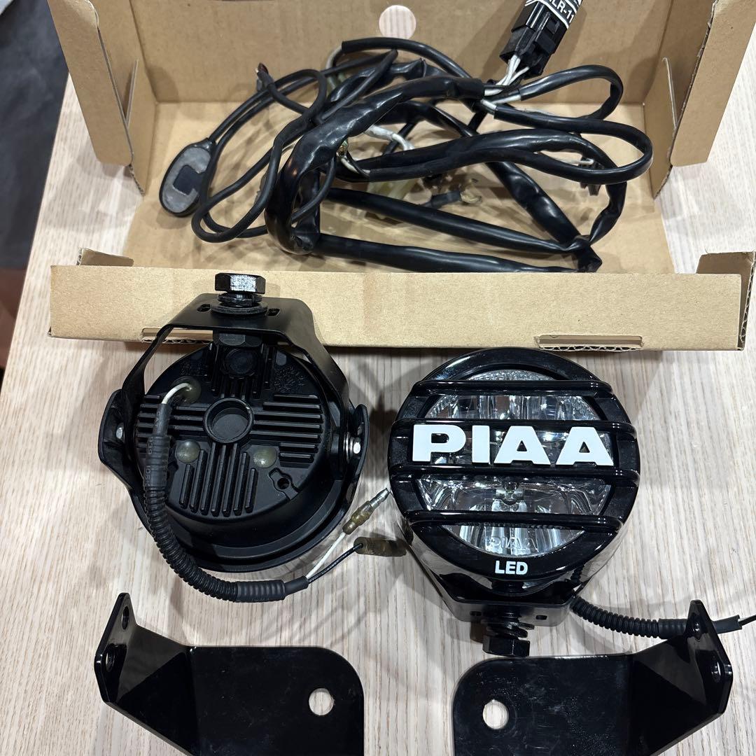 PIAA LEDライト 取り付けブラケット付き