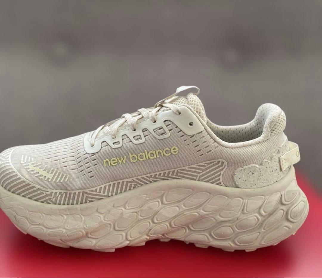 靴 New balance Fresh Foam X More Trail v3