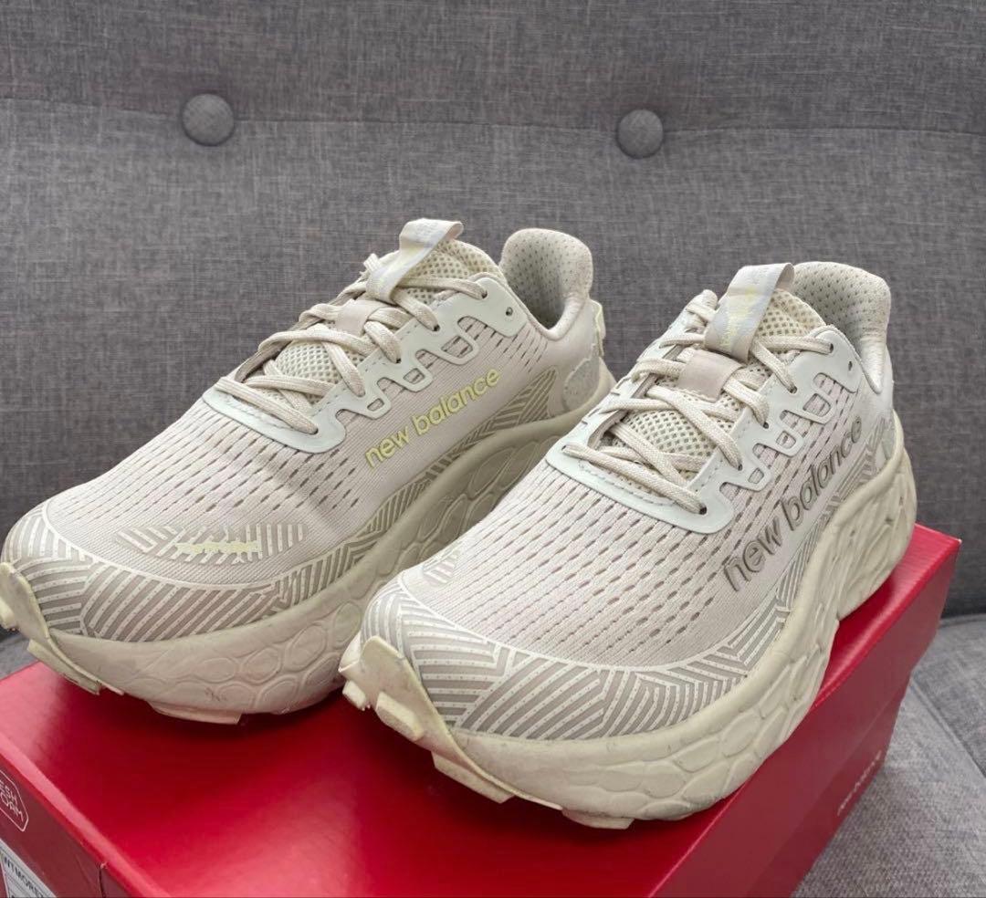 靴 New balance Fresh Foam X More Trail v3