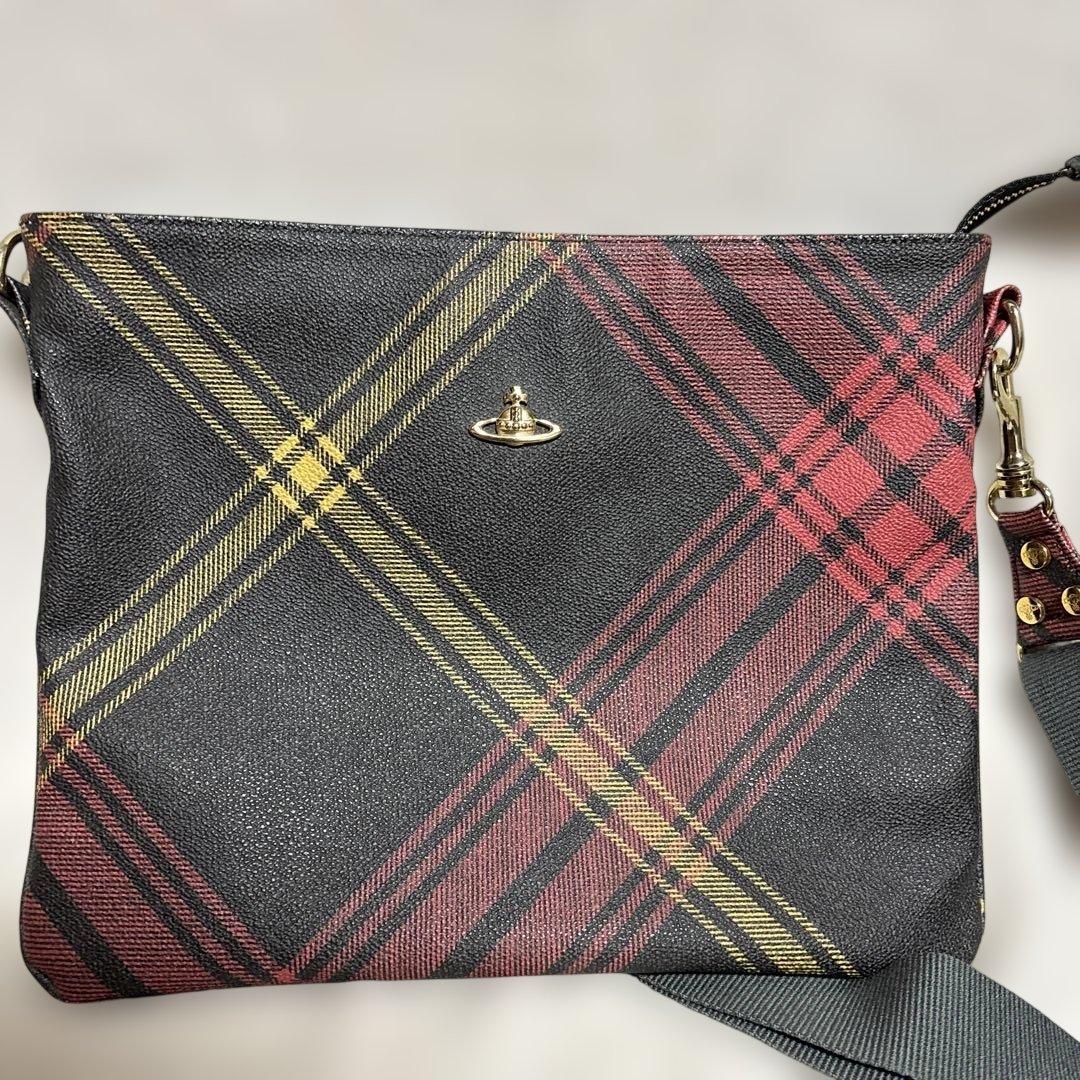 Vivienne Westwood ショルダーバッグ　オーブ　チェック柄　PVC