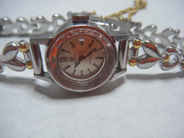 mi-mi ・OMEGA DeVille 手巻き時計 レディース