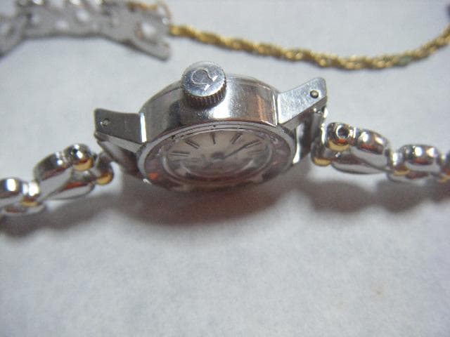 mi-mi ・OMEGA DeVille 手巻き時計 レディース