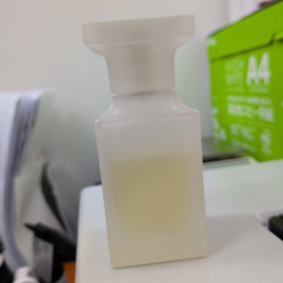 ロ*ク様 TOM FORD SOLEIL BLANC 50ml オードパルファム