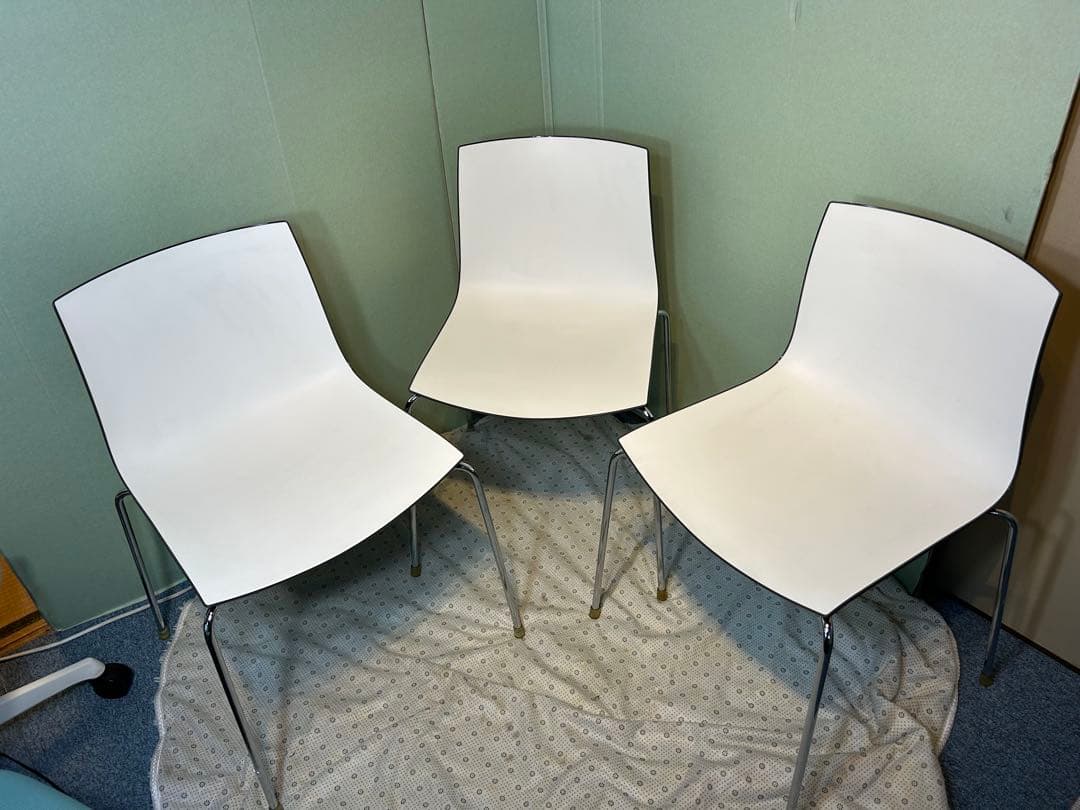 arper(アルペール) Catifa46(カティファ) 三脚セット