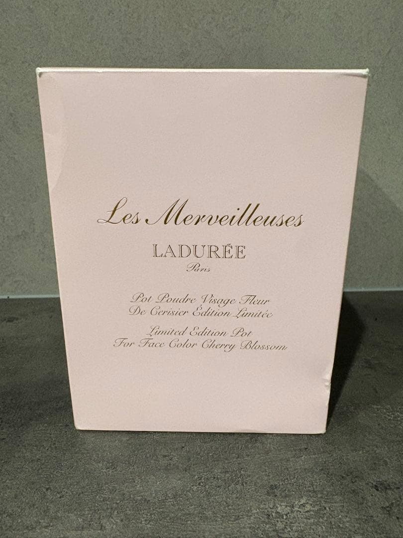 レ・メルヴェイユーズラデュレフェイスカラーサクラ&リミテッドエディションポット