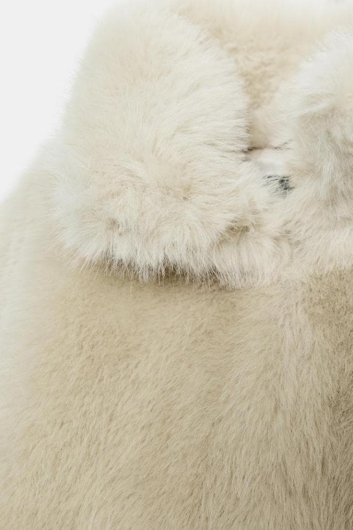 ZARA ザラ ショートフェイクファーコート S