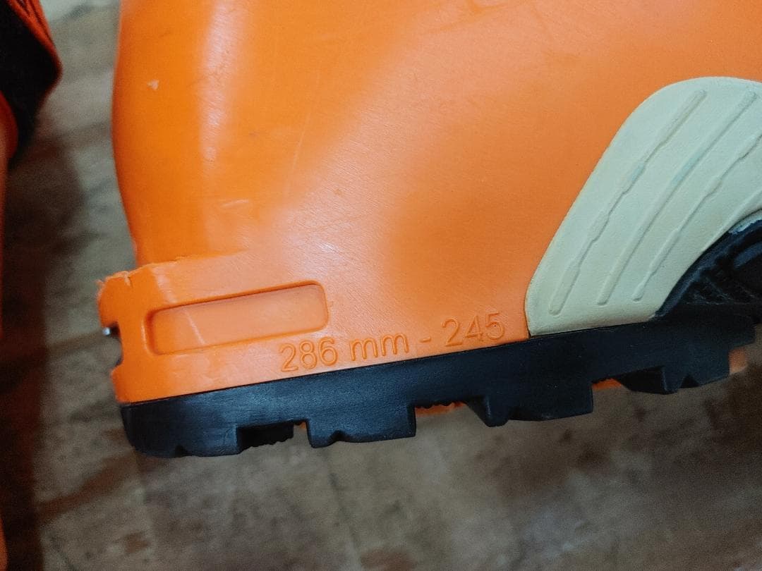 スキー 24-24.5CM LANGE FREE TOUR XT110