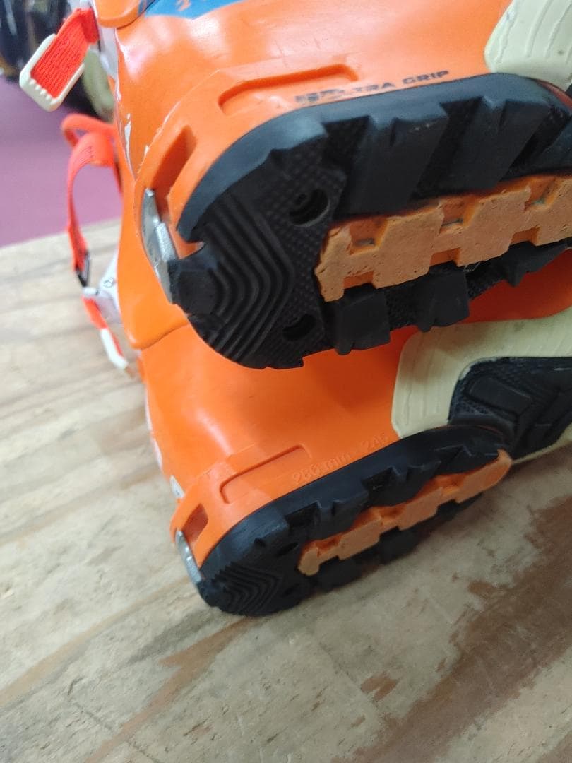 スキー 24-24.5CM LANGE FREE TOUR XT110