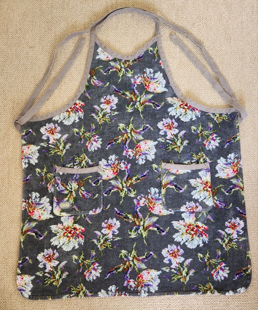 Feiler/フェイラー　 花柄エプロン シェニール織　グレー