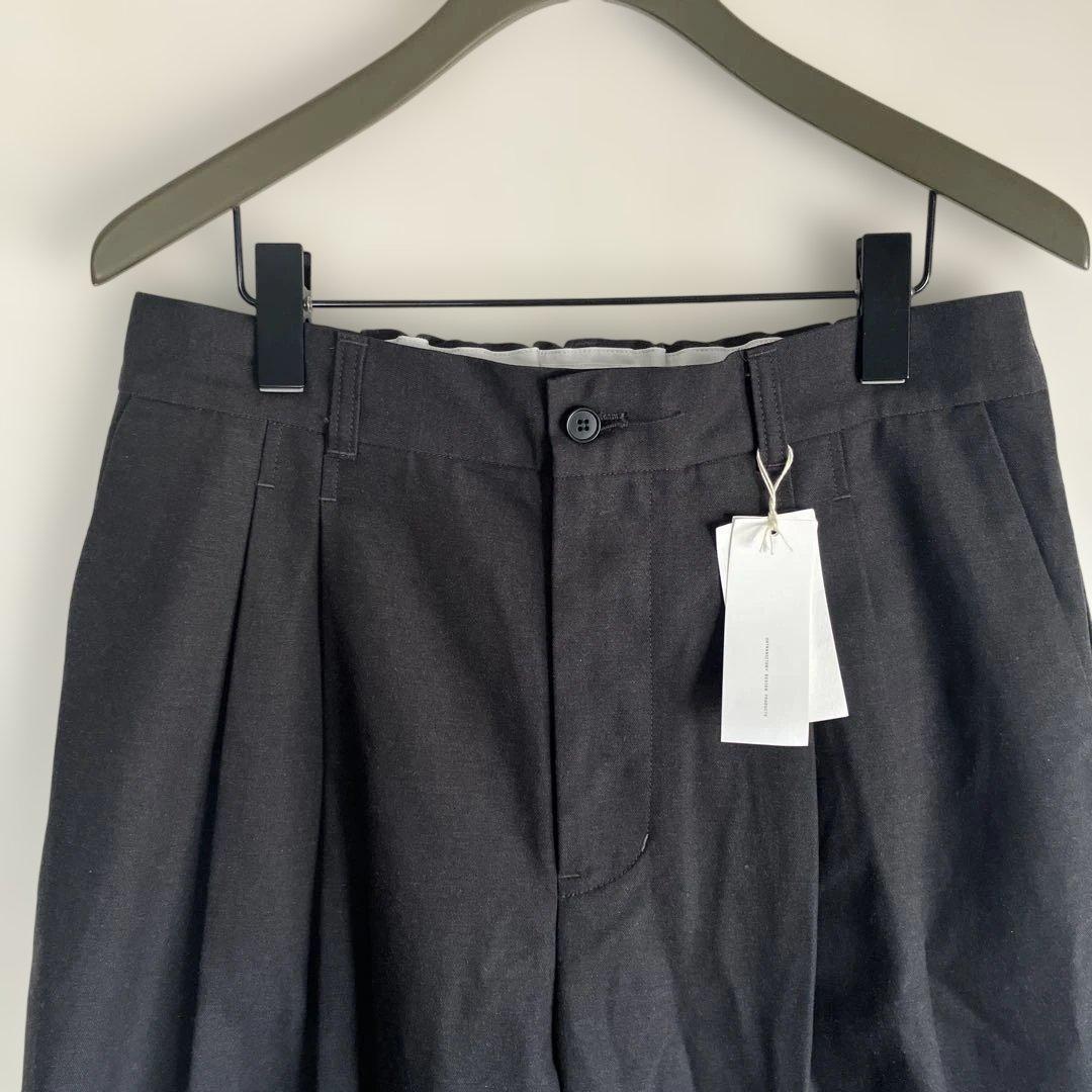 パンツ 25 STILL BY HAND Deep tuck pressed pants
