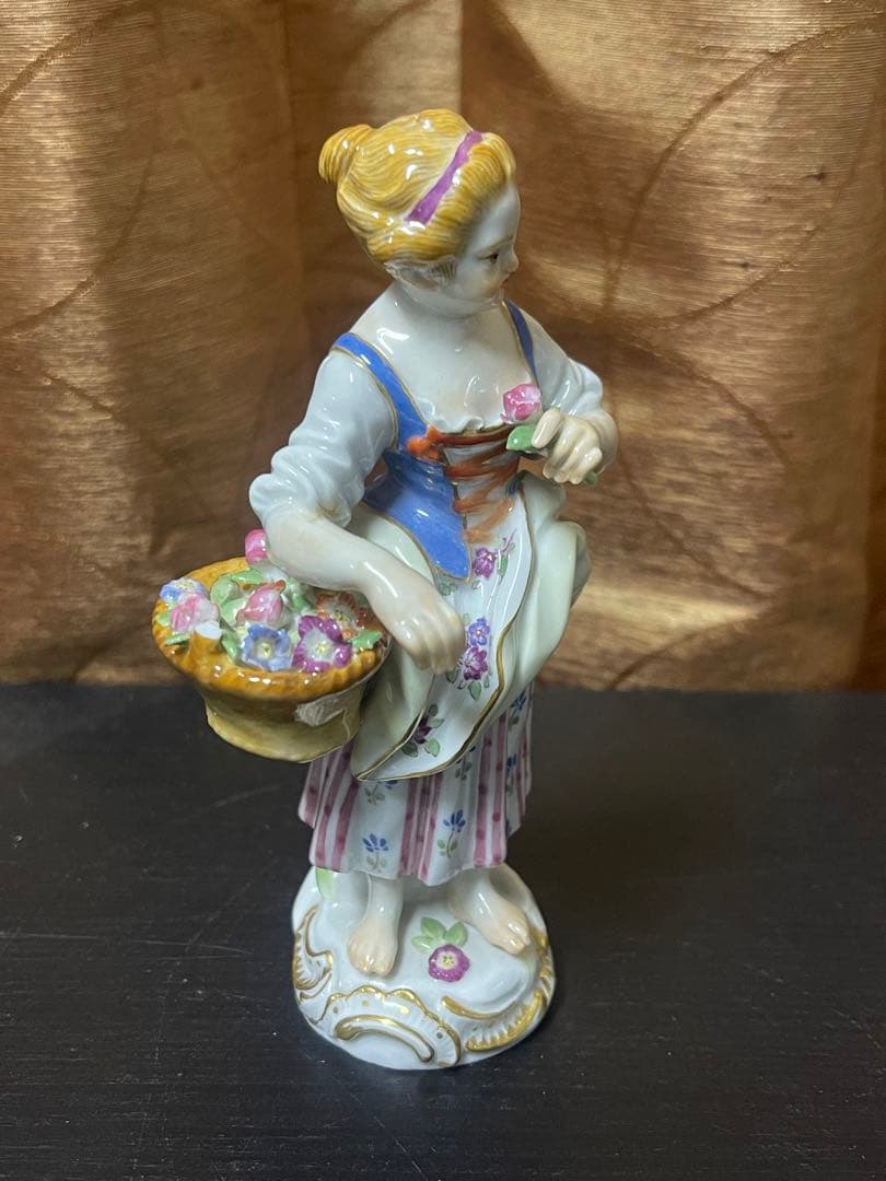 マイセン　人形　置物