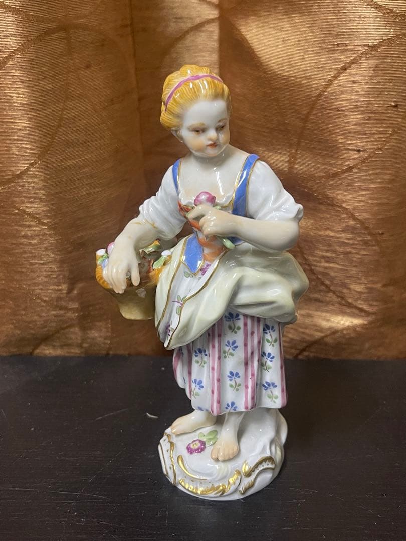 マイセン　人形　置物