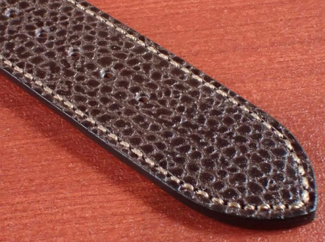 ACCURATEFORM (アキュレイトフォルム) ストラップ&台座(M)