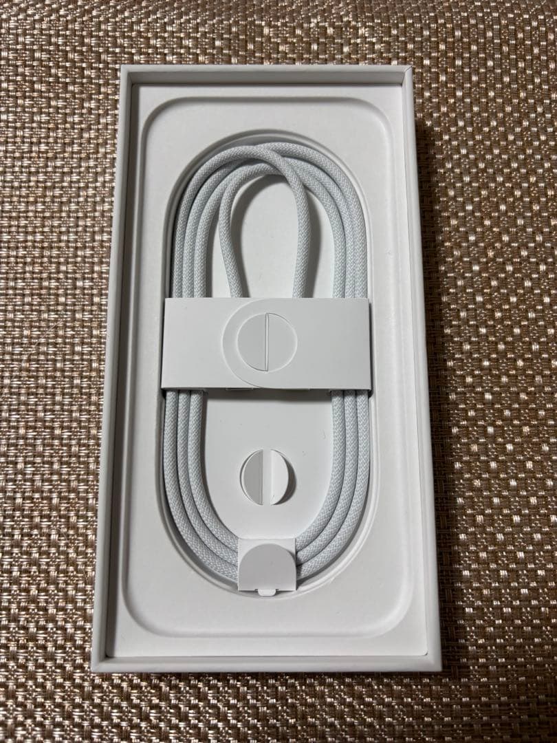 Apple iPhone 16 ホワイト 本体 128G