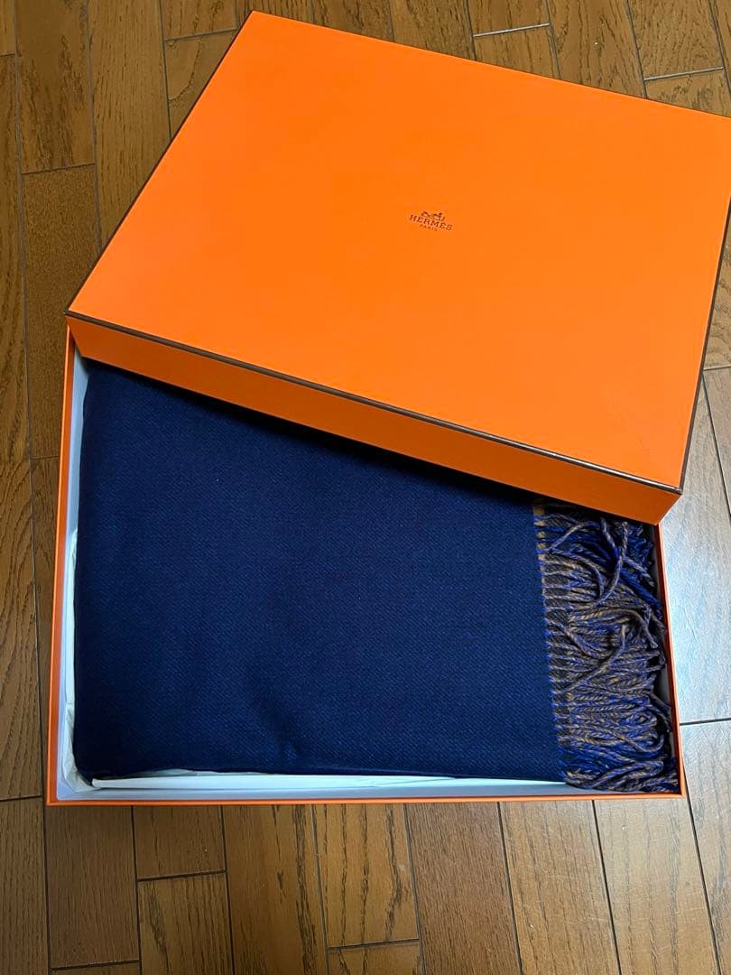 HERMES エルメス リバーシブル　ポンチョ ストール コート