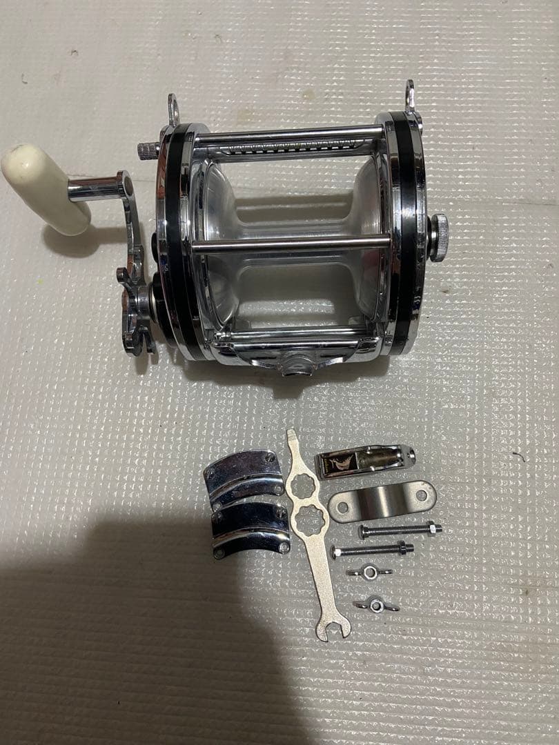 美品　SeaLine 800 両軸リール 付属品あり