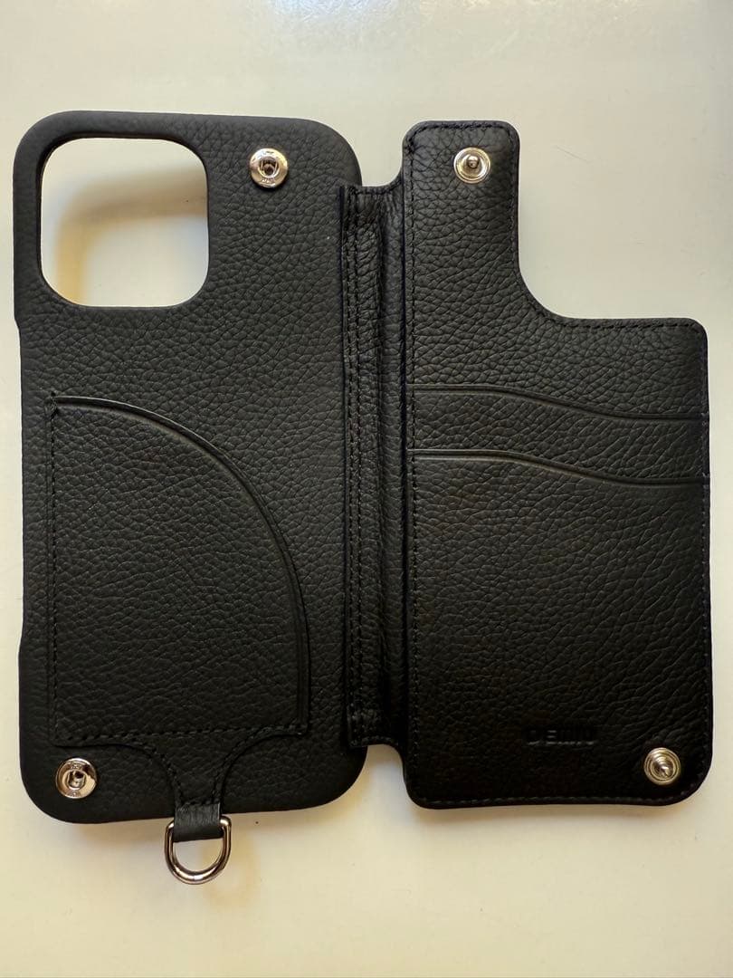 non DEMIUBALLON iPhone16ProMAXケース