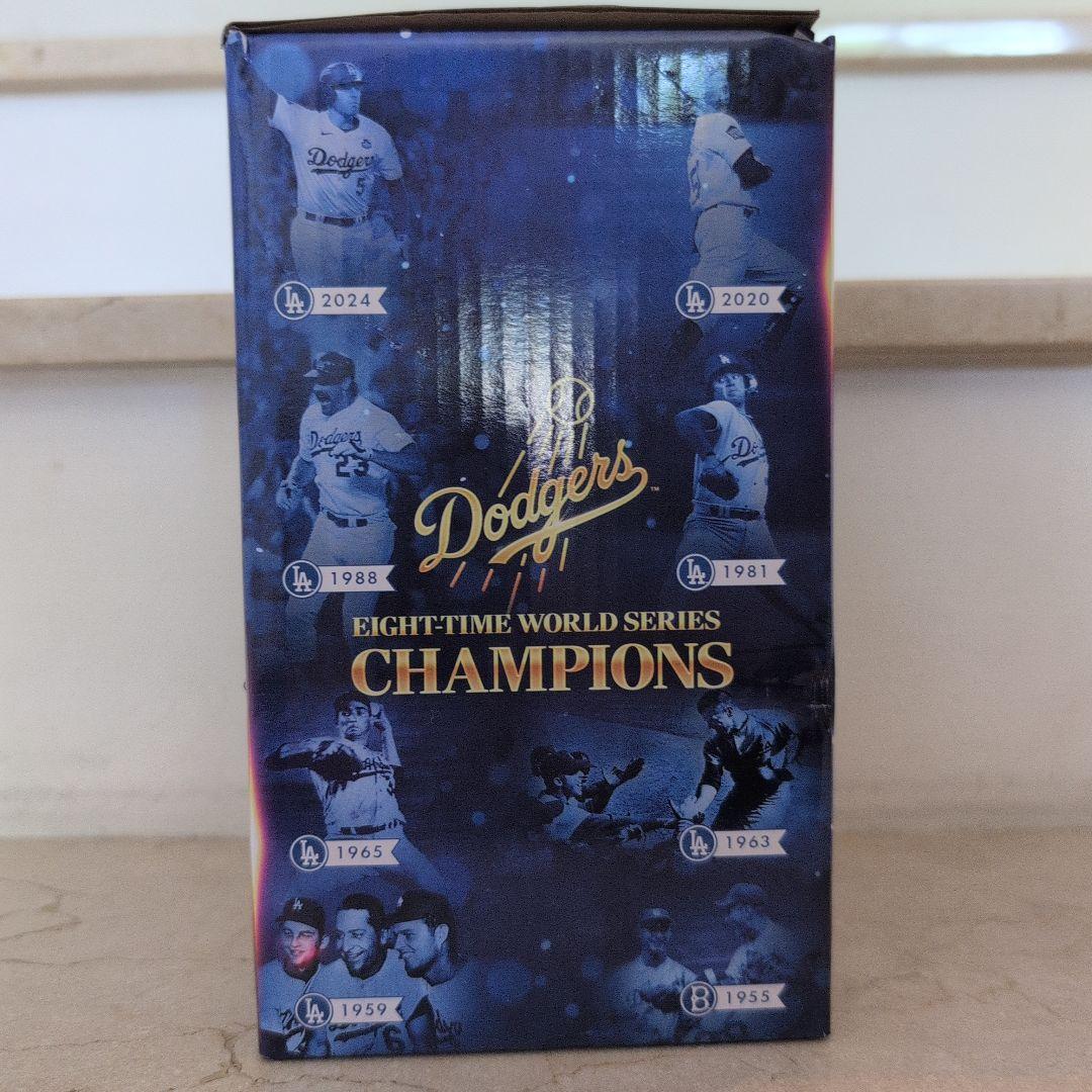 ドジャーススタジアム限定配布　 レプリカワールドシリーズトロフィー