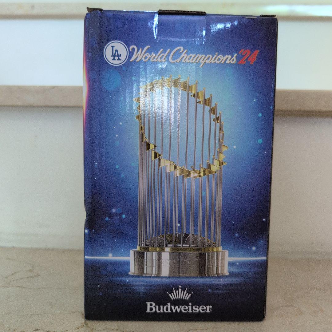 ドジャーススタジアム限定配布　 レプリカワールドシリーズトロフィー