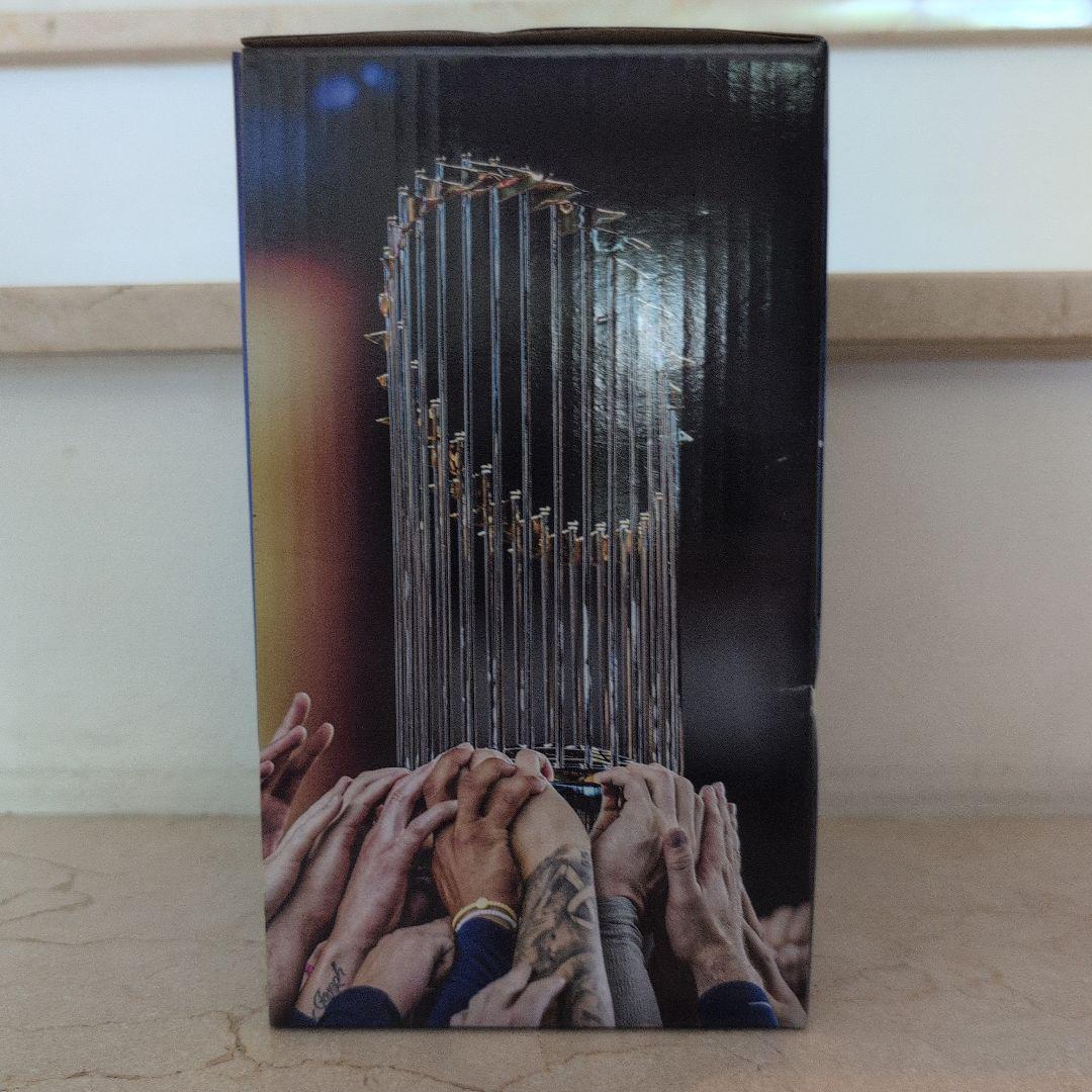 ドジャーススタジアム限定配布　 レプリカワールドシリーズトロフィー