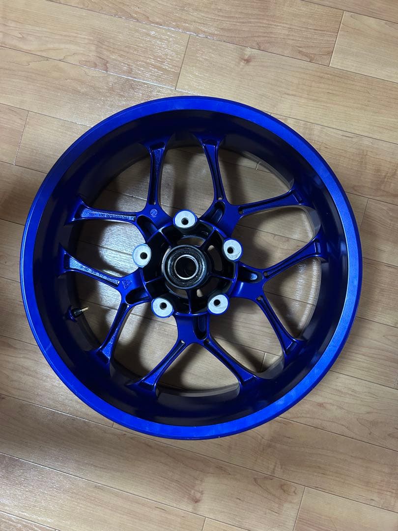 YZF-R1(2CR)15-19 ヤマハ純正マグネシウムホイール(リア)