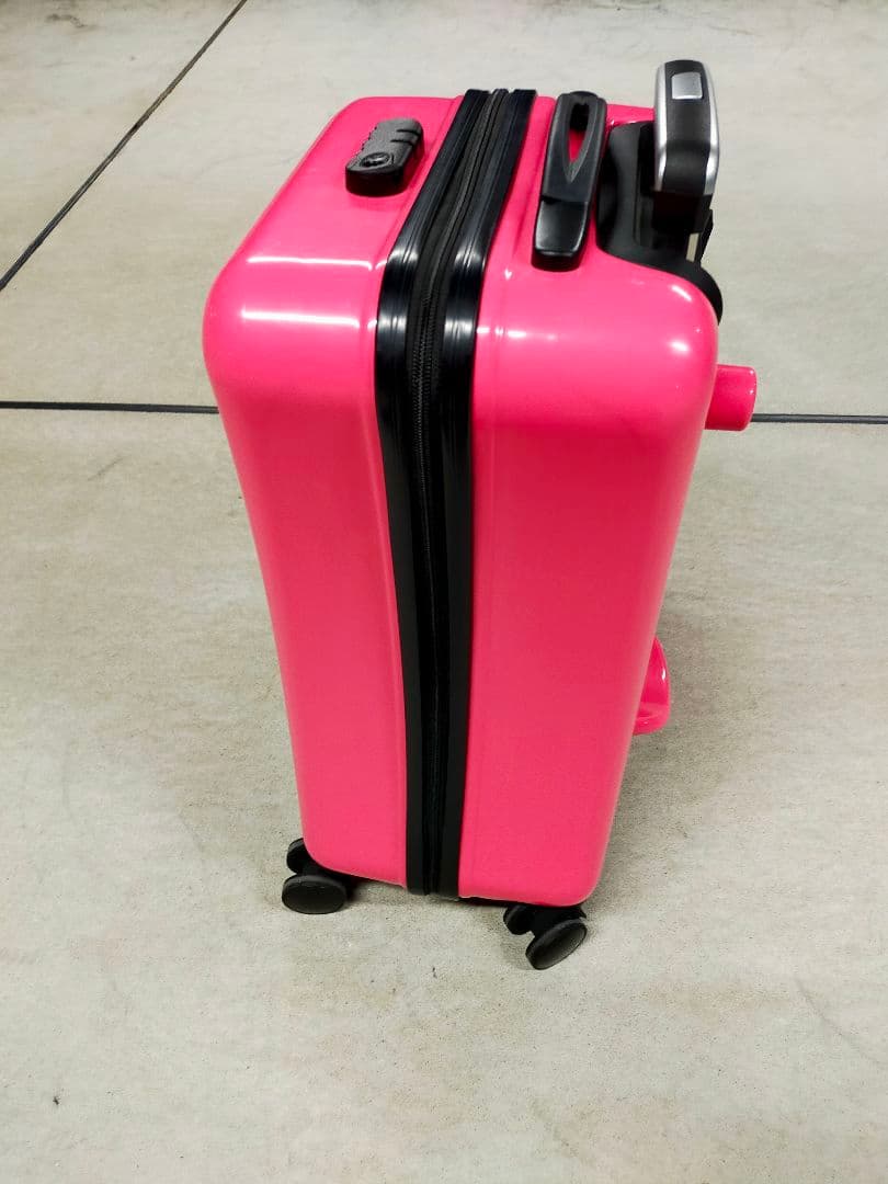 ✨NORICCO ノリッコ 子供が乗れるキャリーケース ピンク Mサイズ