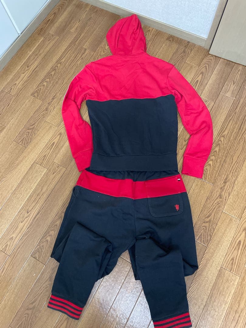 最終値下げadidas マンチェスターユナイテッドジャージ上下身長170cm前後