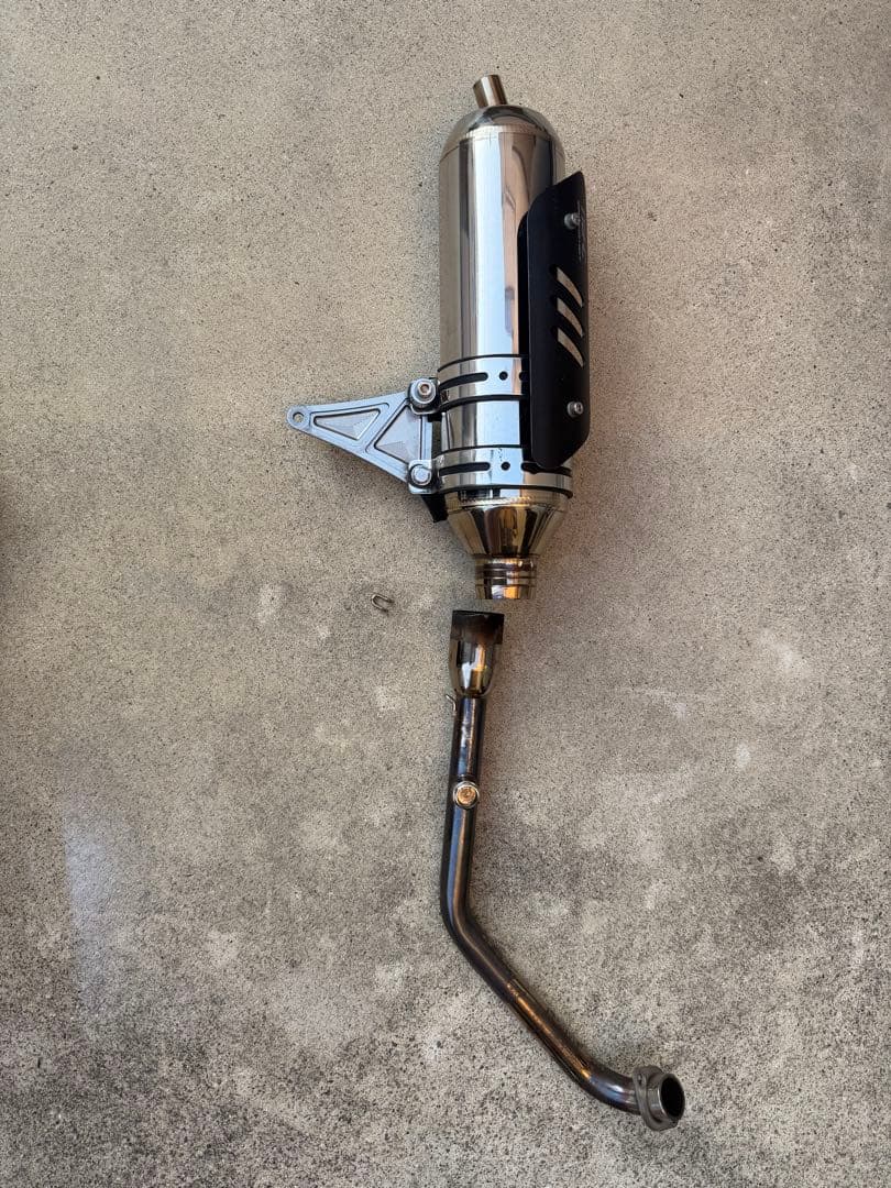 TRHC R19 隔壁 シグナス マフラー 1〜5型