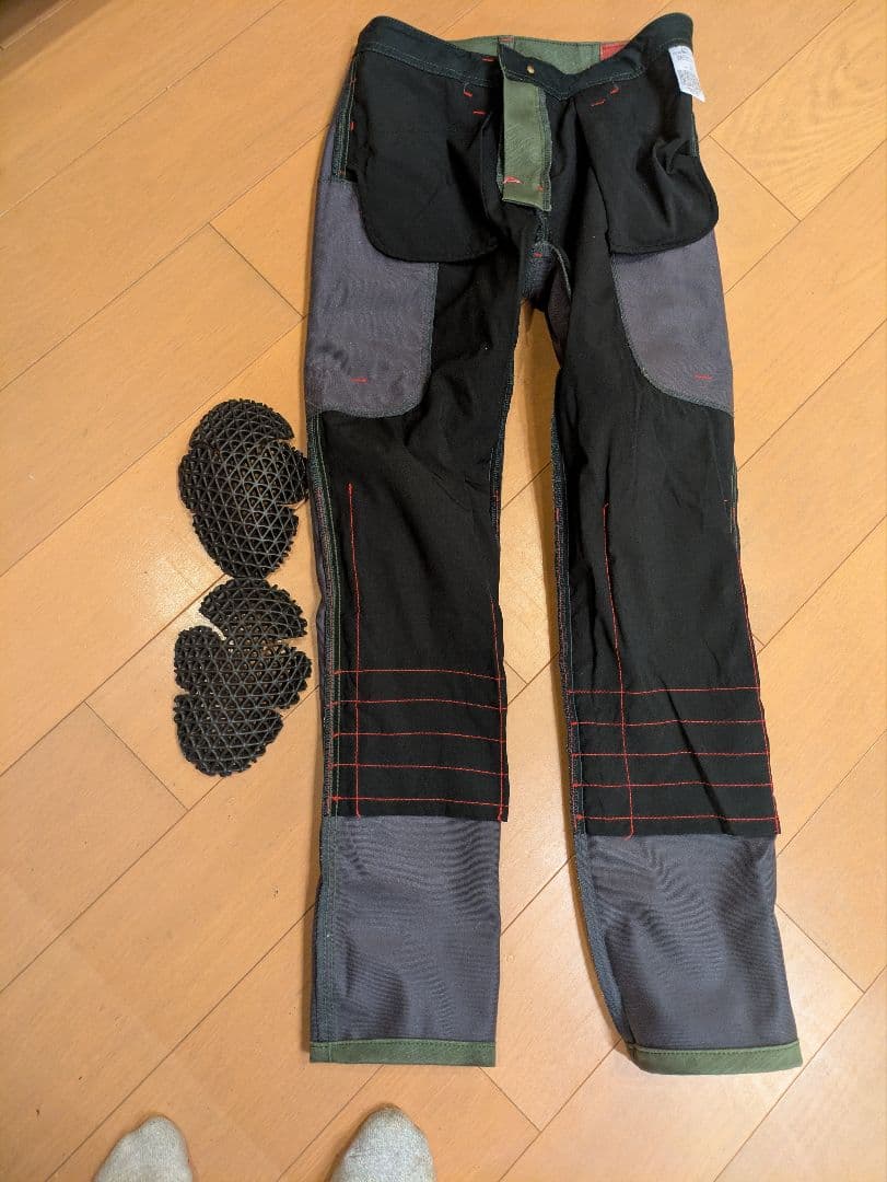 クシタニ 秋冬用防風パンツ