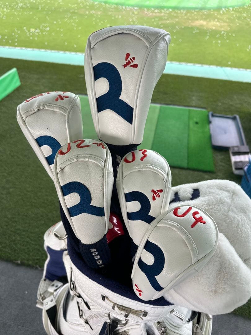 限定 RODDIO キャディバッグ ヘッドカバー５個セット付き