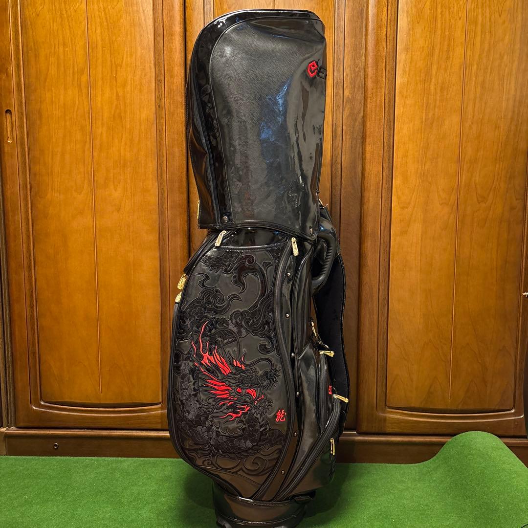 希少！エポン越後の龍エナメルキャディバッグ黒、パターカバー付き