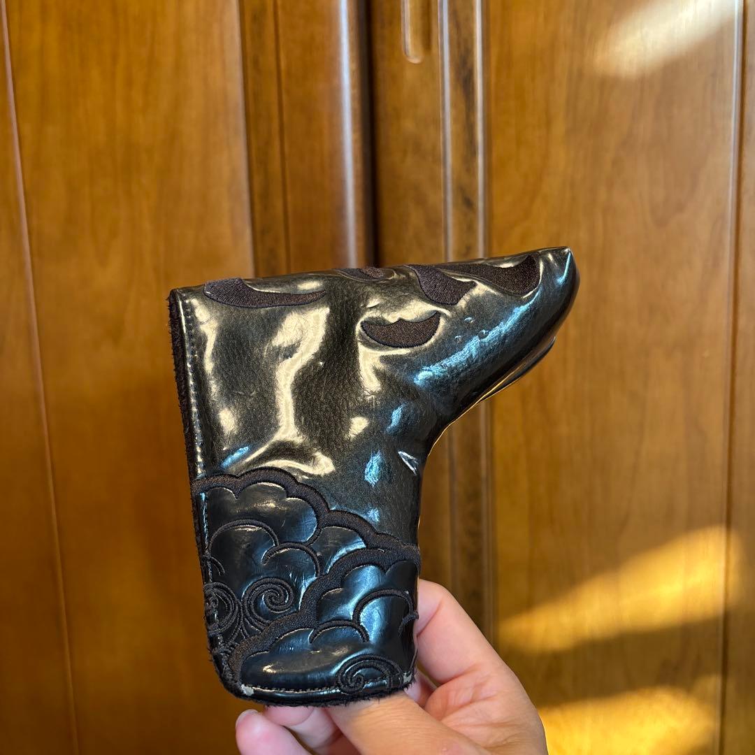 希少！エポン越後の龍エナメルキャディバッグ黒、パターカバー付き