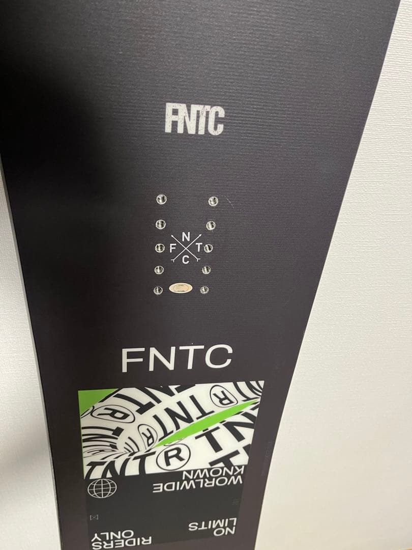 FNTC TNTR 153cm 21/22モデル スノーボード
