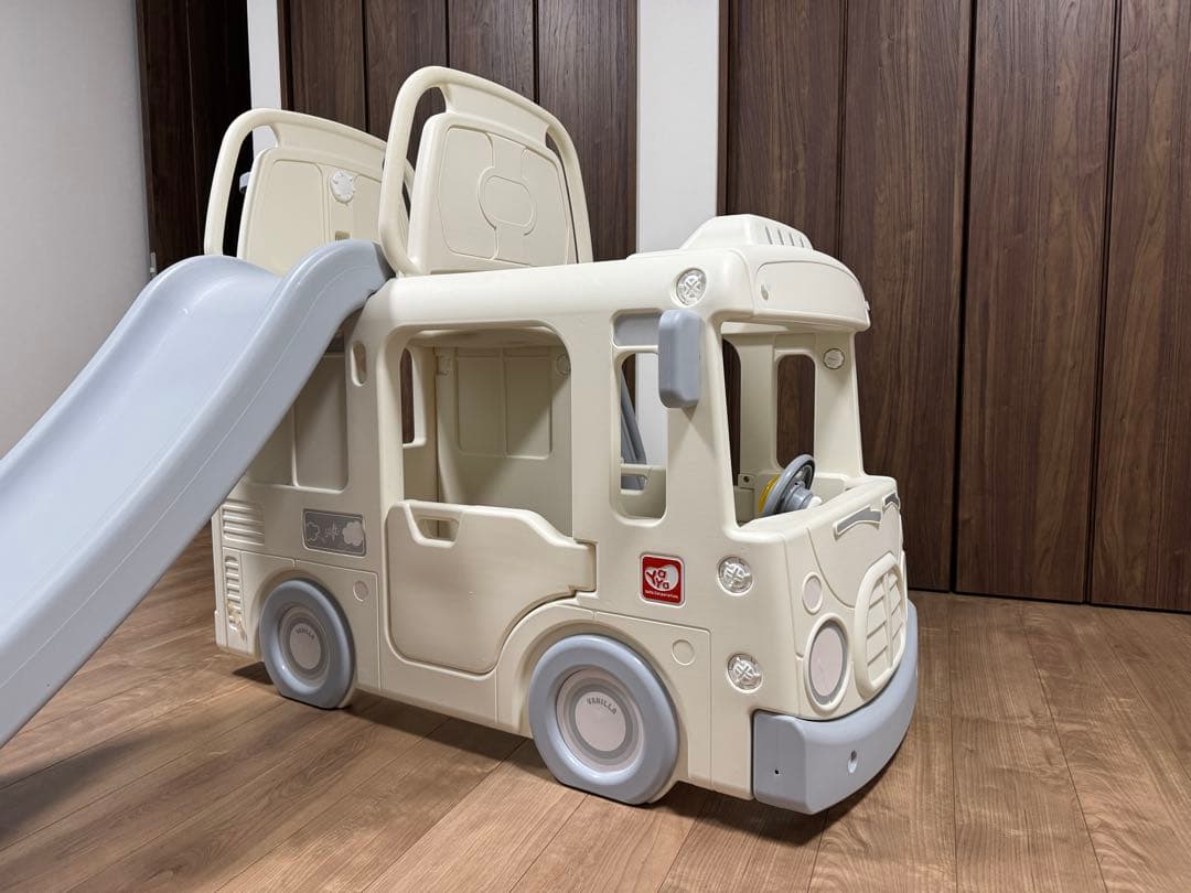 「送料込み」すべり台　滑り台　YAYA バスケットゴール付き