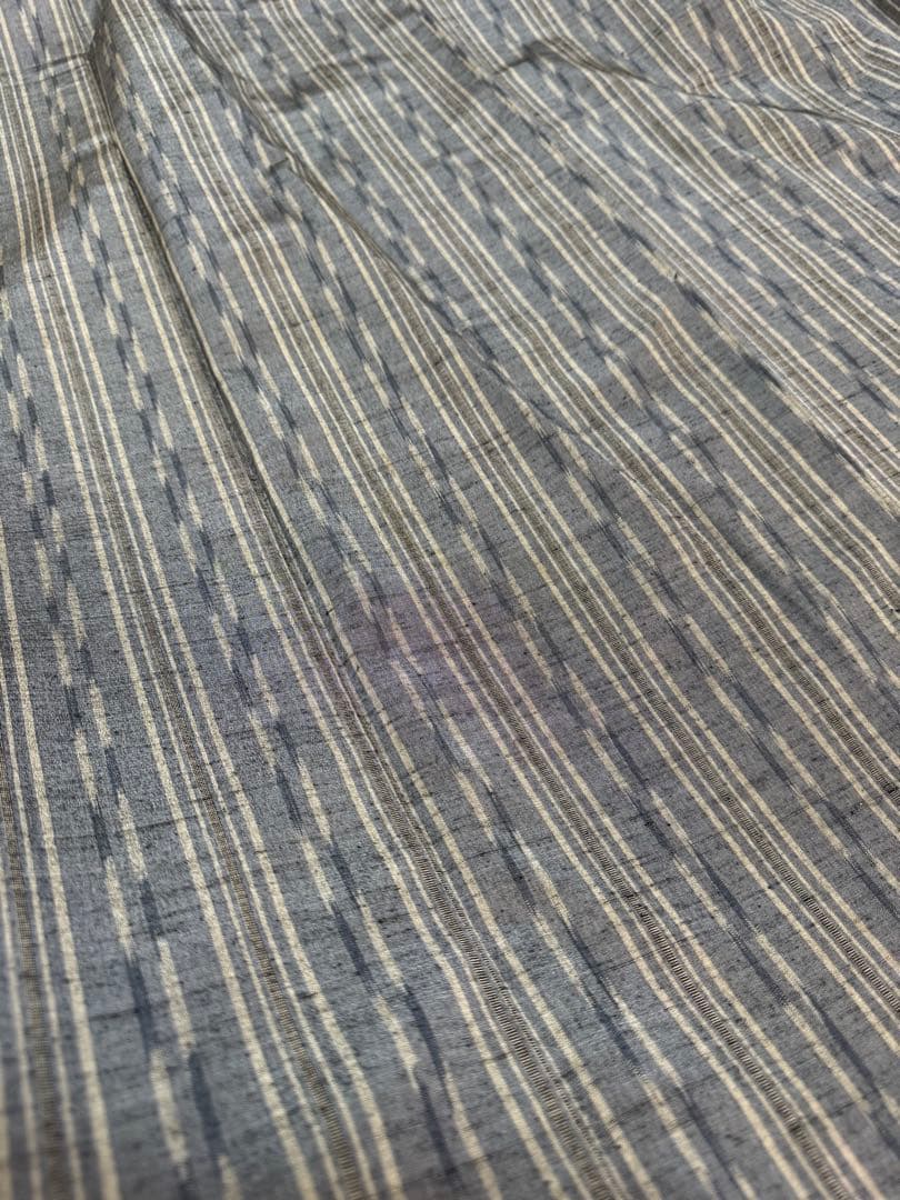 【未着用品】西陣織染匠「美吉」米沢産米沢紬 手機織 藍鼠色「多種縦縞文様」