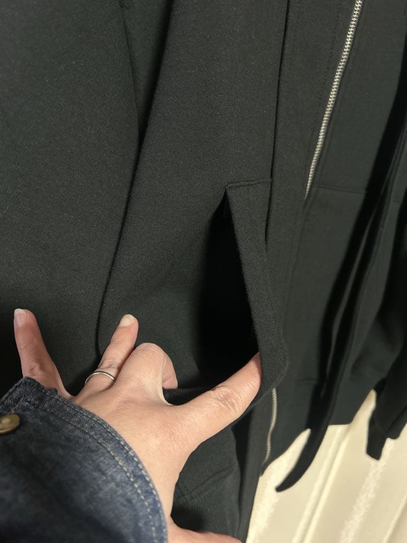 ✨26ss新品✨TRANOI トラノイ ボンディングジップアップフーディブラック