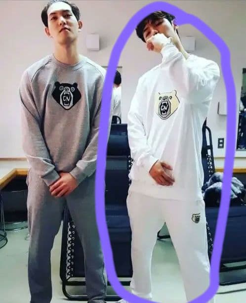 【未使用品】CNBLUE クマ刺繍 ホワイトトレーナー　上下セット