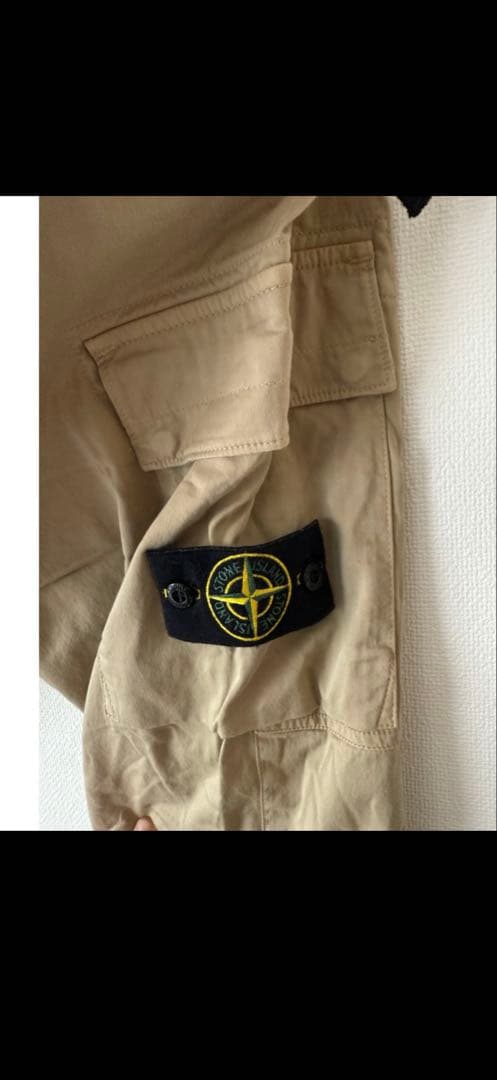 g*n様 ストーンアイランド ベージュカーゴパンツ