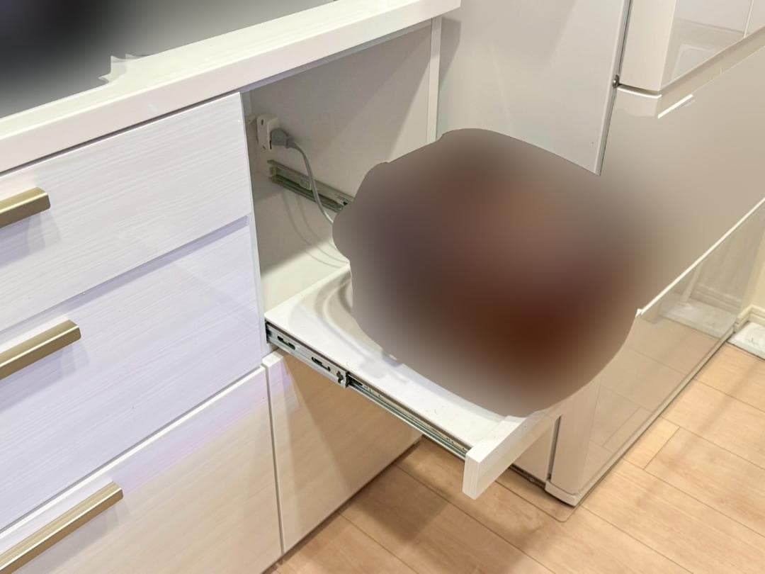 【7月18日以降】ニトリ キッチンボード ソレル 食器棚 100KB WH