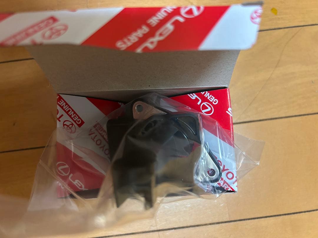 トヨタ純正エアフロ22204-21010 新品エアフロセンサーMNH10Wその他