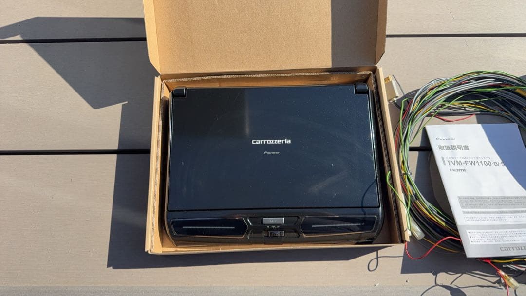 カロッツェリアTVM-FW1100II-B 11.6V型ワイドフリップダウン